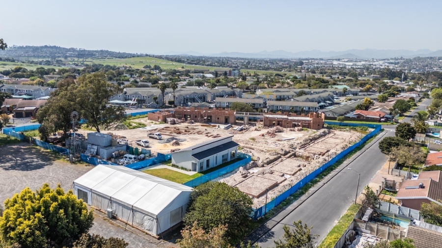 2 Bedroom Property for Sale in Bellair Western Cape